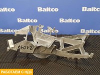 Кронштейн фары левый