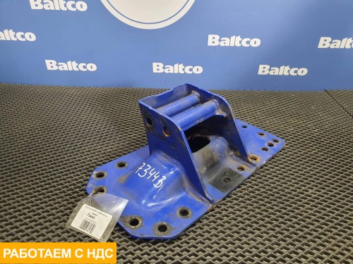 Кронштейн траверсы рамы левый