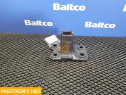 Кронштейн бампера левый